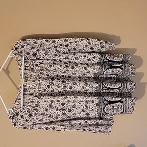 Lucky Brand white and black floral top XL